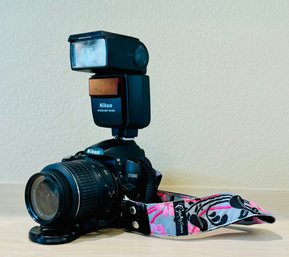 Nikon D5000 Digital Camera With Nikon Autofocus Speedlight SB-600 & 18-55MM Lens