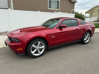 WOW!!! 2011 Ford Mustang GT 5.0 Manual Transmission W/ Premium Leather Seats And Only 26K Miles!