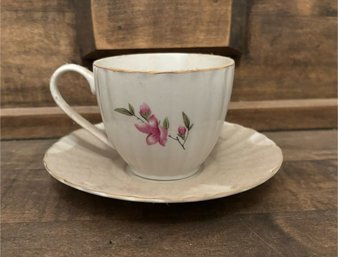 Vintage Floral Tea Cup With Gold Trim