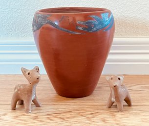 Red Vase And 2 Mini Figurines