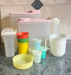 Just Like Moms- Vintage Tupperware And Rubbermaid Storage