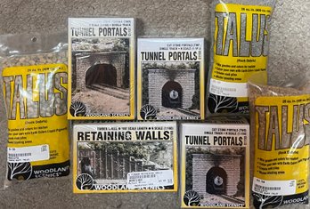 Model Train Parts And Accessories - Tunnels, Walls, And Rocks