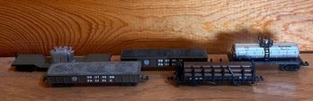 Five (5) Bachmann Model Train Cars Of Various Shapes And Sizes