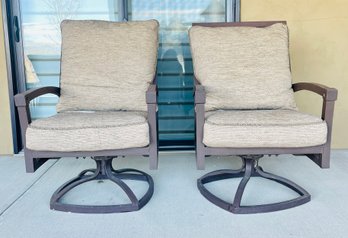 Duo Of Outdoor Swivel Chairs 1 Of 2