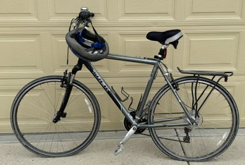 Trek 7200 Bicycle W/ Helmet