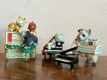 Assortment Of Miniature Pianos With Animals!