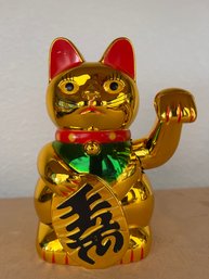 Maneki Neko Lucky Cat Figurine