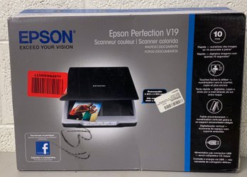 Epson Perfection V19 Scanner NIB