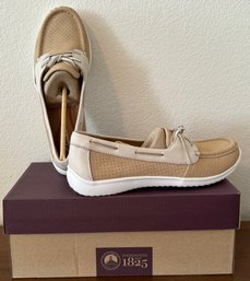 New In Box Womens Clarks Sperry Style Shoes