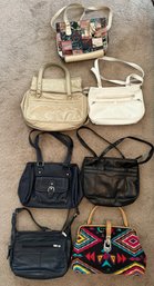 Lot Of Medium Sized Hand Bags & Purses