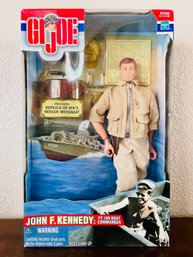 G.I. Joe John F. Kennedy: PT 109 Boat Commander Figure