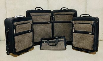 Vingtage Complete Pierre Cardin Luggage Travel Set On Wheels
