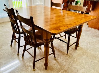 Beautiful Nickols & Stone Dining Table With 2 Leaves & 4 Ethan Allan Braumritter Chairs