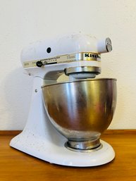 Kitchenaid Stand Mixer In White