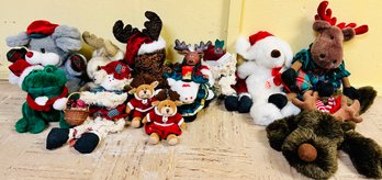 Lot Of Christmas Stuffed Animals With Some That Sing And Dance