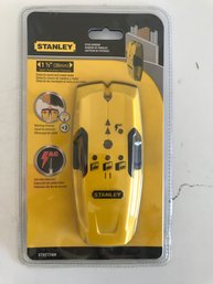 Stanley S-150 Stud Finder