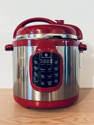 New Cooks Essentials Digital Pressure Cooker