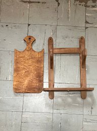 Wooden Wall Hanging Shelf And Cutting Board