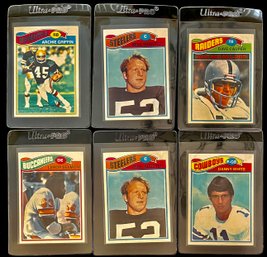 1977 Topps Trading Cards- Includes Dace Casper, Leroy Selmon, Archie Griffin