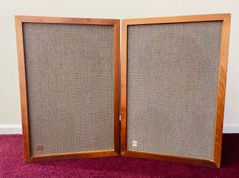 Pair Of Vintage Knight Radio Corporation Speakers