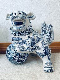 Blue And White Porcelain Chinese Foo Dog 1 Of 2