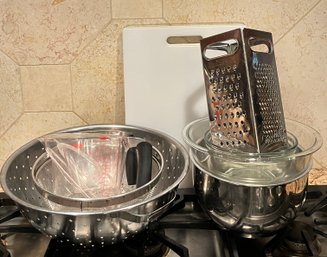 Bowls, Graters And Strainers