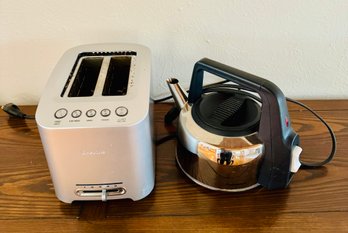 Breville Toaster & Cuisinart Electric Tea Kettle