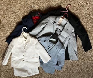 Children's Blazers And White Shorts Suit