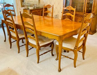 Vintage Wooden Dinning Table With Chairs