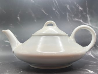 Elegant PMR Bavaria Teapot