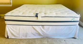 King Size Bed With Beautyrest Recharge Mattress