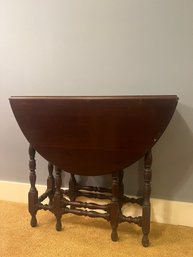 Antique Drop Leaf Gate Leg Table