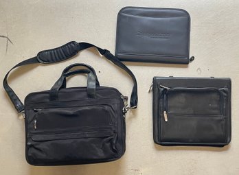 Foray Laptop Case W/ Leather Trapper Keepers