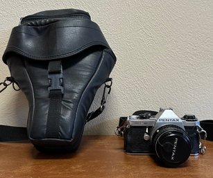 PENTAX ME 35mm SLR Film Camera Incl. Camera Case