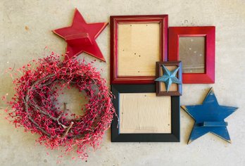 Decor Lot, Incl. Picture Frames, Star Shelves And Wreath