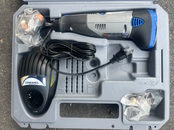 Dremel 800 Lithium-ion Cordless Rotary Toll With Carry Case And Charger