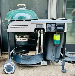 Weber Performer Deluxe Grill