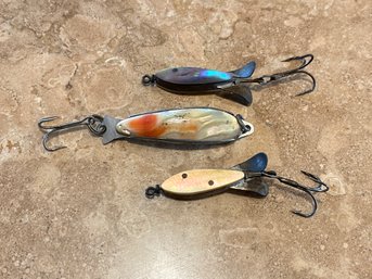 Vintage Abalon Mother Of Pearl Lure And Pair Of Small Lures