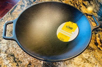 New! Lodge Cast Iron Wok