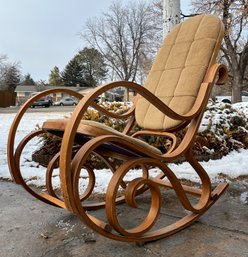 Vitnage Bentwood Rocking Chair