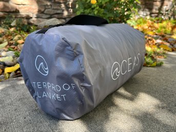 Grey Waterproof Oceas Blanket