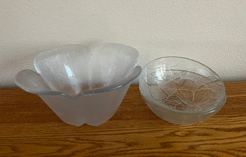 Pressed Glass Salad Bowl And 2 Small Bowls