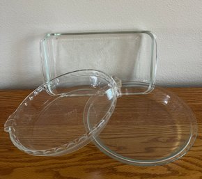 PYREX Pie Plates And Baking Dish