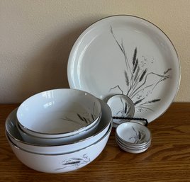 Easterling Ceres Round Serving Bowls And Plate