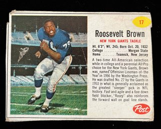 1962 Roosevelt Brown - New York Giants - Post Cereal #17