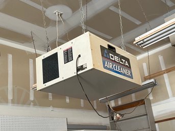 Delta Hanging Air Cleaner