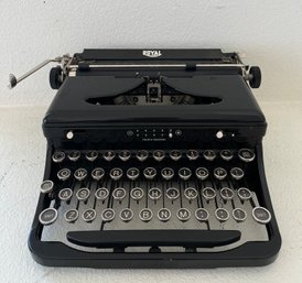 Royal DeLuxe Portable Manual Typewriter With Touch Control