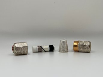 Vintage Mini Thread And Thimble Holder