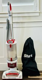 Shark NV501 Vacuum Cleaner