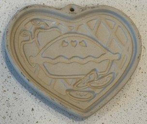 The Pampered Chef, Welcome Home Heart Clay Cookie Mold